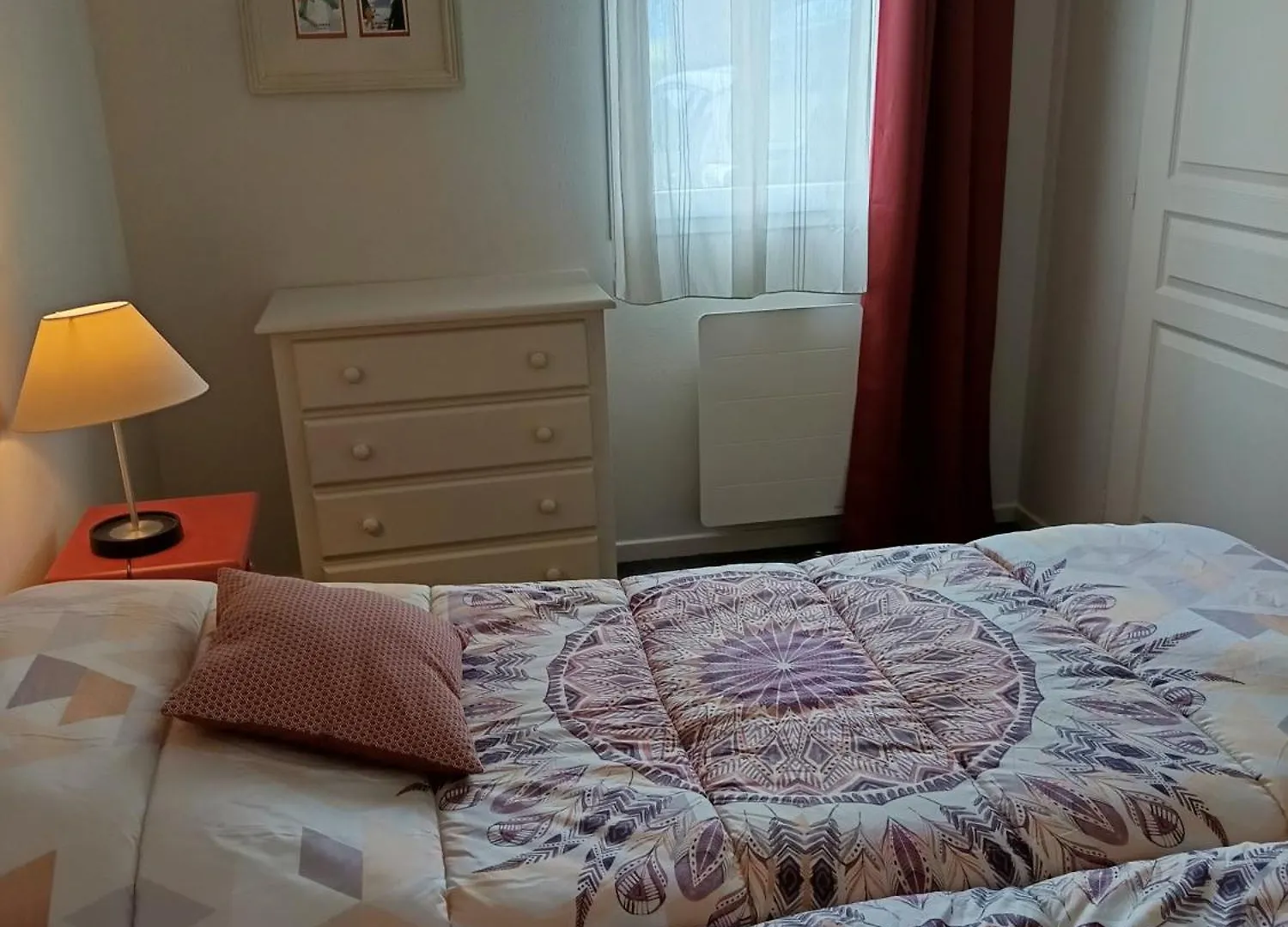 Appartement 3 Etoiles, 2 Chambres , Cuisine Amenagee, Terrasse, Face A La Chaine Des Pyrenees Bagnères-de-Bigorre